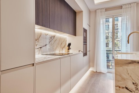 Appartamento in vendita a Madrid, Spagna 3 camere da letto, 134 mq. N° 180089 - foto 12