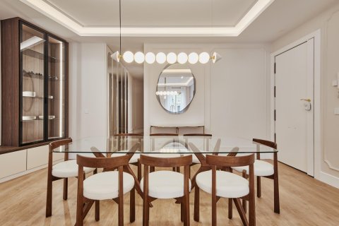 Appartamento in vendita a Madrid, Spagna 3 camere da letto, 134 mq. N° 180089 - foto 9