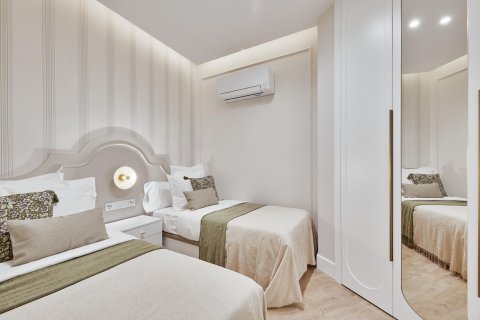 Appartamento in vendita a Madrid, Spagna 3 camere da letto, 134 mq. N° 180089 - foto 27