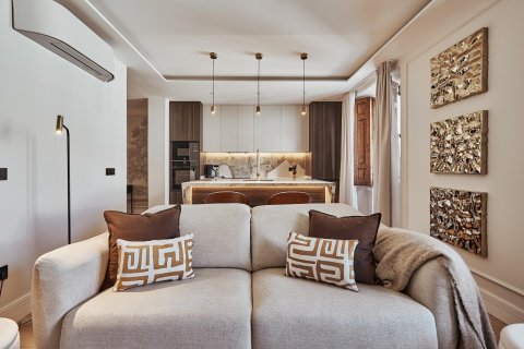 Dzīvoklis pārdošanā Madrid, Spānijā 3 istabas, 122 m2 Nr. 180091 - attēls 2