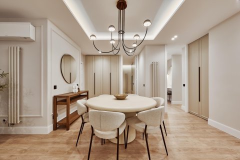 Apartamento en venta en Madrid, España 3 dormitorios, 109 m2 No. 180085 - foto 10