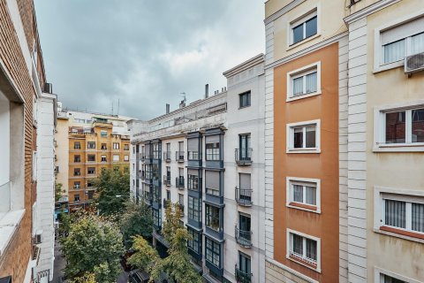 Apartamento en venta en Madrid, España 3 dormitorios, 109 m2 No. 180085 - foto 29