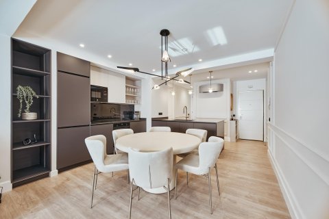 Apartament w Madrid, Hiszpania 3 sypialnie, 112 mkw. nr 180087 – zdjęcie 9