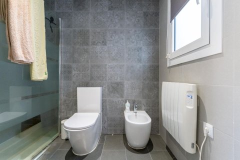 House for sale in Spain 3 bedrooms, 161 sq.m. No. 177837 - photo 20