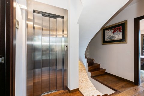 House for sale in Sitges, Barcelona, Spain 5 bedrooms, 309 sq.m. No. 177839 - photo 30