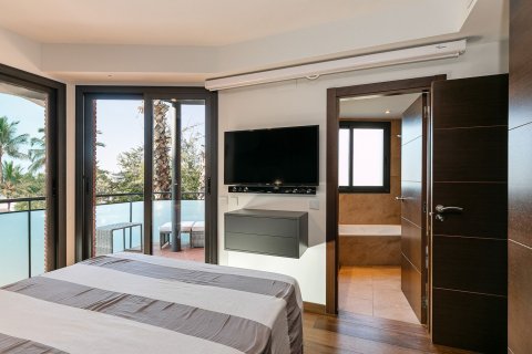 House for sale in Sitges, Barcelona, Spain 5 bedrooms, 309 sq.m. No. 177839 - photo 10