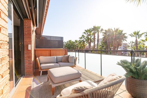 House for sale in Sitges, Barcelona, Spain 5 bedrooms, 309 sq.m. No. 177839 - photo 7