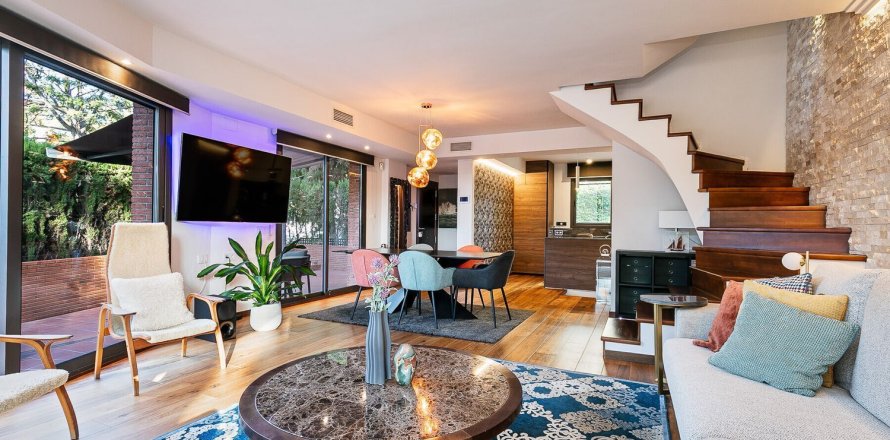 House in Sitges, Barcelona, Spain 5 bedrooms, 309 sq.m. No. 177839