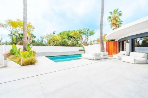 Townhouse for sale in Sitges, Barcelona, Spain 2 bedrooms, 100 sq.m. No. 177836 - photo 5