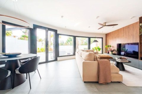 Townhouse for sale in Sitges, Barcelona, Spain 2 bedrooms, 100 sq.m. No. 177836 - photo 29