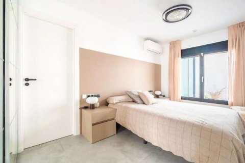 Townhouse for sale in Sitges, Barcelona, Spain 2 bedrooms, 100 sq.m. No. 177836 - photo 11