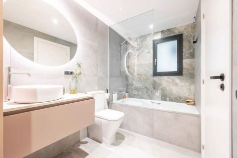 Townhouse for sale in Sitges, Barcelona, Spain 2 bedrooms, 100 sq.m. No. 177836 - photo 9