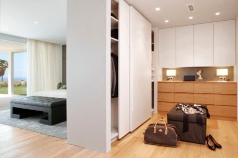 House for sale in Spain 4 bedrooms, 245 sq.m. No. 177840 - photo 8