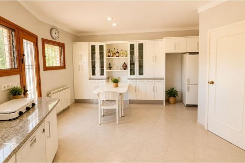 House for sale in Barcelona, Spain 5 bedrooms, 558 sq.m. No. 177834 - photo 17