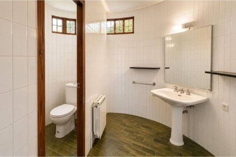 House for sale in Barcelona, Spain 5 bedrooms, 558 sq.m. No. 177834 - photo 14