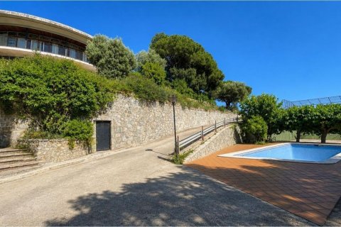 House for sale in Barcelona, Spain 5 bedrooms, 558 sq.m. No. 177834 - photo 29