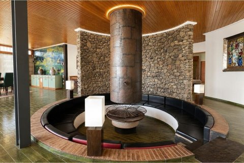 House for sale in Barcelona, Spain 5 bedrooms, 558 sq.m. No. 177834 - photo 10