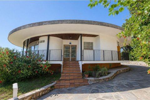 House for sale in Barcelona, Spain 5 bedrooms, 558 sq.m. No. 177834 - photo 26