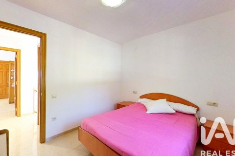 Dom w El Vendrell, Tarragona, Hiszpania 3 sypialnie, 210 mkw. nr 152723 – zdjęcie 11