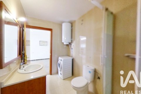 Dom w El Vendrell, Tarragona, Hiszpania 3 sypialnie, 210 mkw. nr 152723 – zdjęcie 17