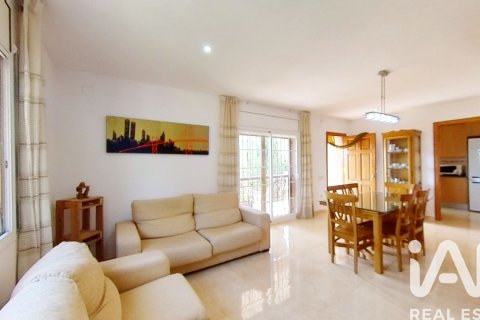 Dom w El Vendrell, Tarragona, Hiszpania 3 sypialnie, 210 mkw. nr 152723 – zdjęcie 4