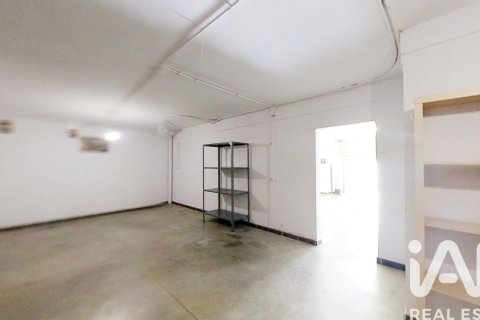 Dom w El Vendrell, Tarragona, Hiszpania 3 sypialnie, 210 mkw. nr 152723 – zdjęcie 22