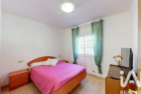 Dom w El Vendrell, Tarragona, Hiszpania 3 sypialnie, 210 mkw. nr 152723 – zdjęcie 12