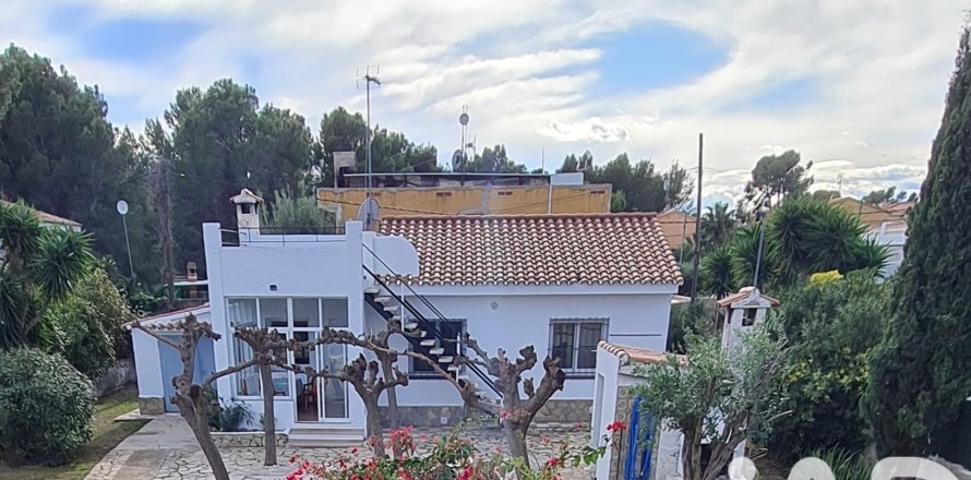 House in L'Ametlla de Mar, Tarragona, Spain 3 bedrooms, 188 sq.m. No. 152718