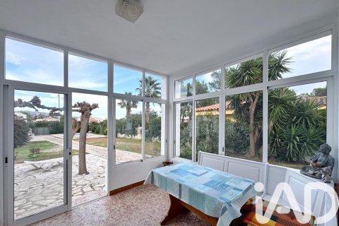 House for sale in L'Ametlla de Mar, Tarragona, Spain 3 bedrooms, 188 sq.m. No. 152718 - photo 3