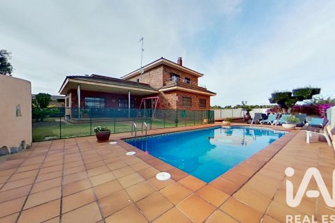 Apartament w El Vendrell, Tarragona, Hiszpania 4 sypialnie, 319 mkw. nr 152719