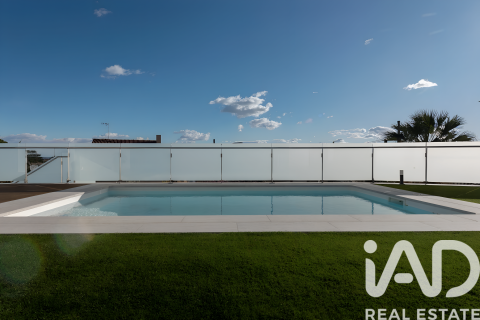 Dom w Viladecans, Barcelona, Hiszpania 5 sypialni, 502 mkw. nr 152717 – zdjęcie 4