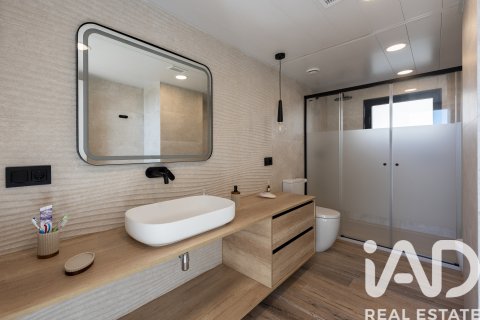 Dom w Viladecans, Barcelona, Hiszpania 5 sypialni, 502 mkw. nr 152717 – zdjęcie 20