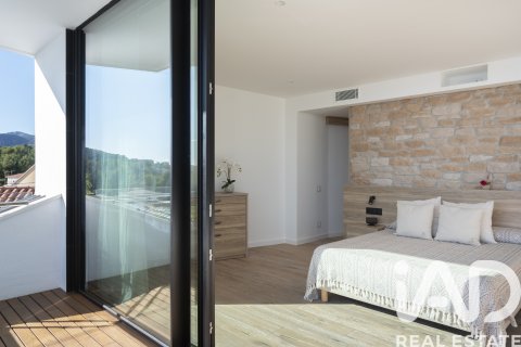 Dom w Viladecans, Barcelona, Hiszpania 5 sypialni, 502 mkw. nr 152717 – zdjęcie 23