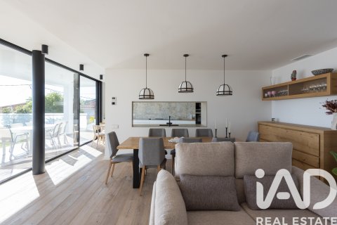 Dom w Viladecans, Barcelona, Hiszpania 5 sypialni, 502 mkw. nr 152717 – zdjęcie 11