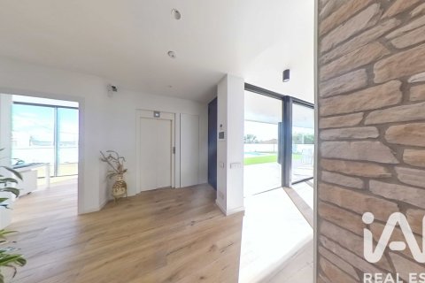 Dom w Viladecans, Barcelona, Hiszpania 5 sypialni, 502 mkw. nr 152717 – zdjęcie 10