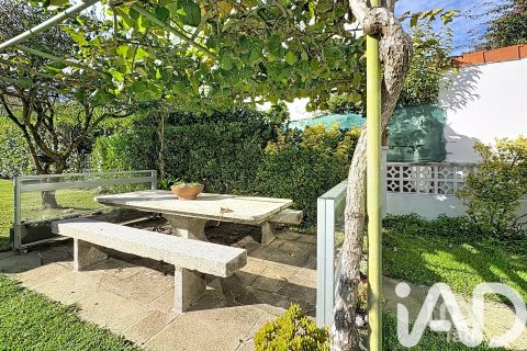 Сasa en venta en Sanxenxo, Pontevedra, España 5 dormitorios, 256 m2 No. 152899 - foto 8