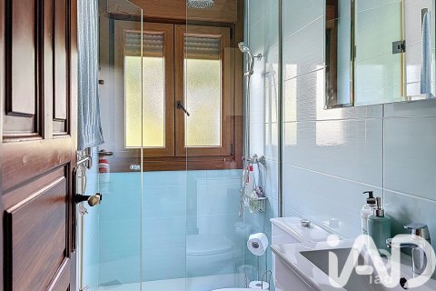 Сasa en venta en Sanxenxo, Pontevedra, España 5 dormitorios, 256 m2 No. 152899 - foto 26