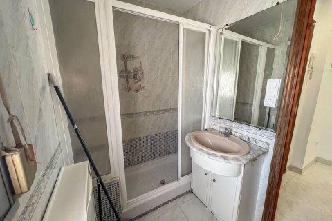 Lägenhet för uthyrning i Torrent, Valencia, Spanien 3 sovrum, 61 kvm. Nr. 165287 - foto 8