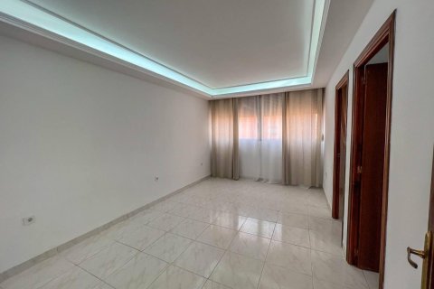 Lägenhet för uthyrning i Torrent, Valencia, Spanien 3 sovrum, 61 kvm. Nr. 165287 - foto 2