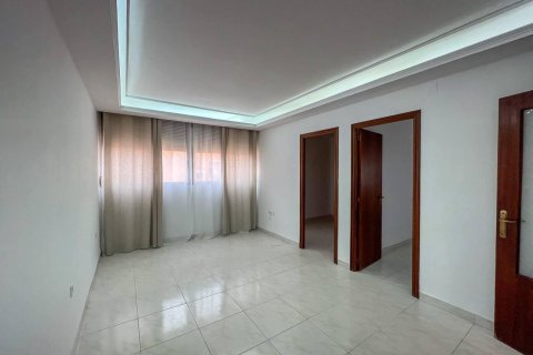 Apartment in Torrent, Valencia, Spain 3 bedrooms, 61 sq.m. No. 165287