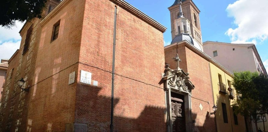 Liikekiinteistö Madrid, Espanja 350 m2 No. 165288