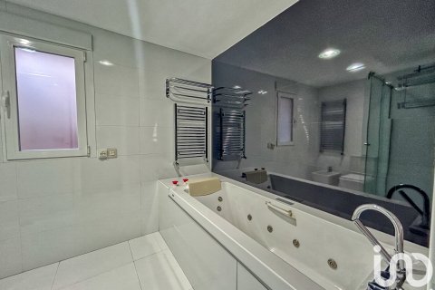 Lägenhet till salu i Ciudad Real, Spanien 3 sovrum, 219 kvm. Nr. 153519 - foto 10