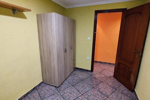 Lägenhet för uthyrning i Alicante, Spanien 2 sovrum, 89 kvm. Nr. 166683 - foto 7