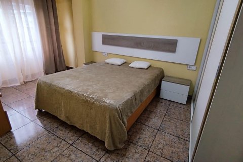 Lägenhet för uthyrning i Alicante, Spanien 2 sovrum, 89 kvm. Nr. 166683 - foto 2