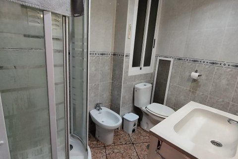 Lägenhet för uthyrning i Alicante, Spanien 2 sovrum, 89 kvm. Nr. 166683 - foto 18