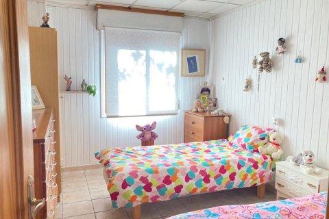 Casa adosada en venta en Catral, Alicante, España 6 dormitorios,  No. 167597 - foto 14