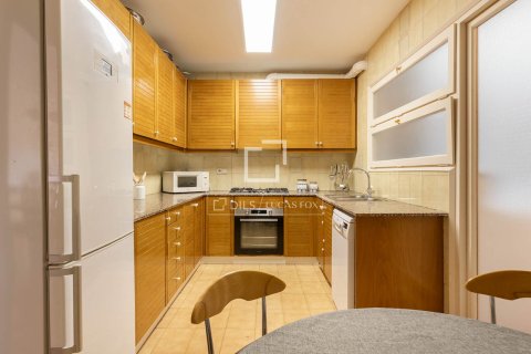 Apartamento en venta en Barcelona, España 4 dormitorios, 130 m2 No. 194977 - foto 12