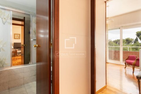 Apartamento en venta en Barcelona, España 4 dormitorios, 130 m2 No. 194977 - foto 20