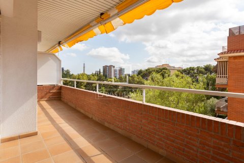 Apartamento en venta en Barcelona, España 4 dormitorios, 130 m2 No. 194977 - foto 2