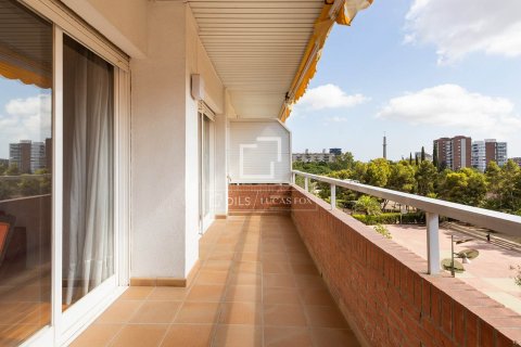 Apartament w Barcelona, Hiszpania 4 sypialnie, 130 mkw. nr 194977
